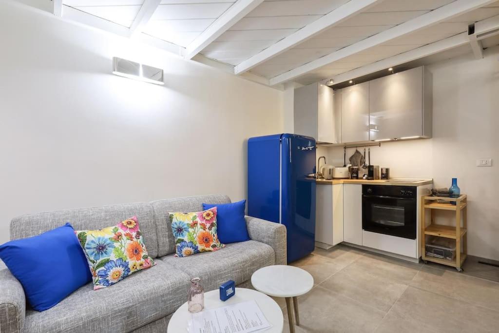 Cozy Loft Navigli, Close To Duomo And Bocconi - Italy Flat Vacation *