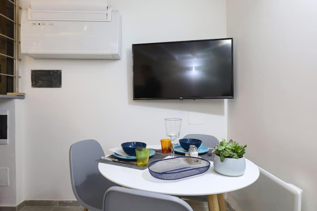 Cozy Loft Near Navigli, Close To Duomo And Bocconi - Italy Flat Vacation * Milan